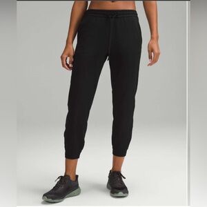 lululemon athletica Soft Jersey Classic-Fit Mid-Rise Jogger black size 6